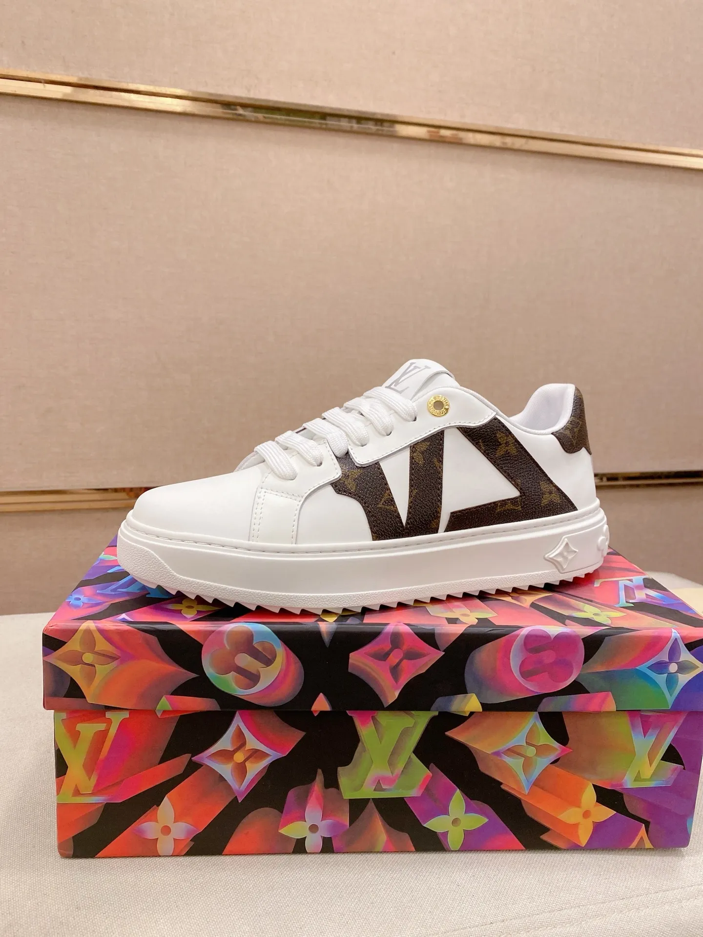 Men's shoes💰: 540💰(Niuli: full package) louis vuitton (Louis Vuitton/lv) top 🔍🔍 new models are on sale at the same time at the counter. The upper 🇮🇹 is imported from Italy, first-layer cowhide, and the lining is fully imported cowhide. 💪💪, completely 1⃣️ to 1 ⃣️Re-engraved🇮🇹💪💪, ⚠Sole: The original sole is specially provided by the original factory, the exclusive movable molded sole is super comfortable, ⚠The original factory follows the order, 🔍🔍high quality, you can enter and exit the counter at will, welcome to compare⚠. Code number:38-44